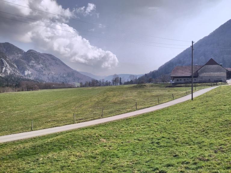 Between Sonceboz-Sombeval and La Heutte